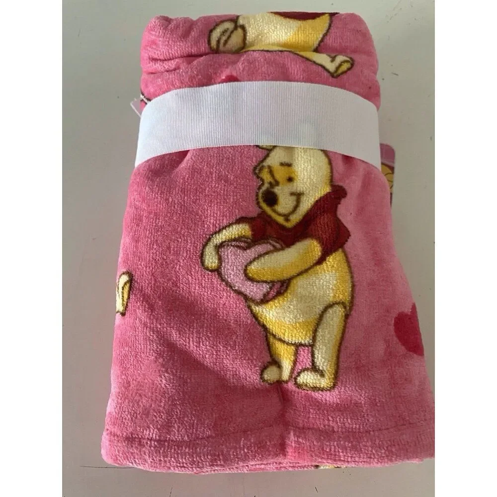 2 Pack Disney Winnie The Pooh Valentines Hugging Heart Bath Hand Towels 16 X 26”